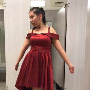 Meet your Posher, Tina